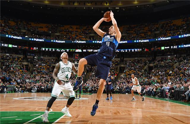 运动员们在 运动员们在