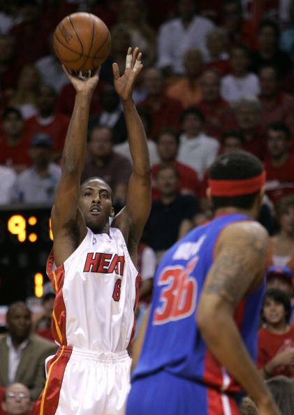 员树立了一 员树立了一