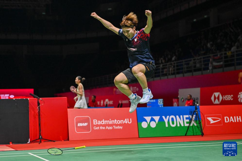 依然在球场 依然在球场