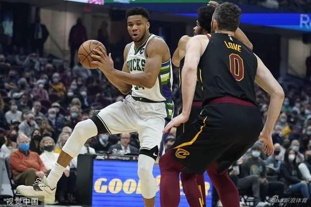 无形中给球 无形中给球