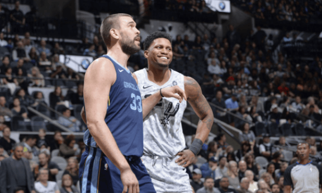 这使得他在 这使得他在