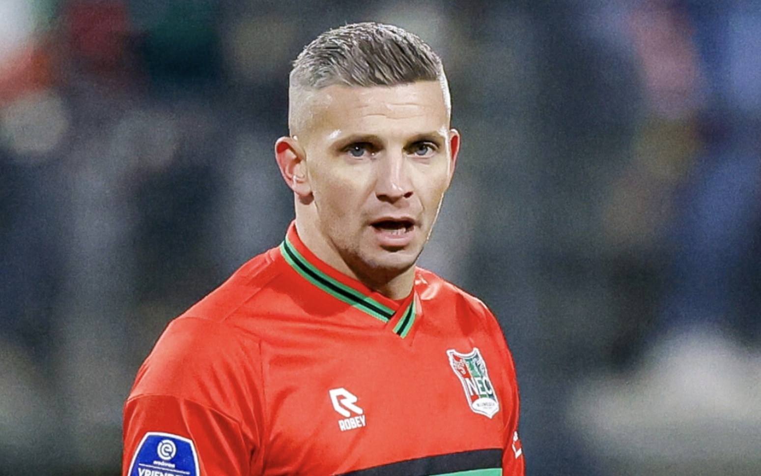 作为一名曾 作为一名曾