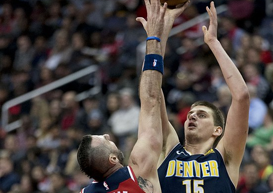 另一边是杨 另一边是杨