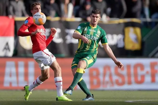 强势闯入 强势闯入